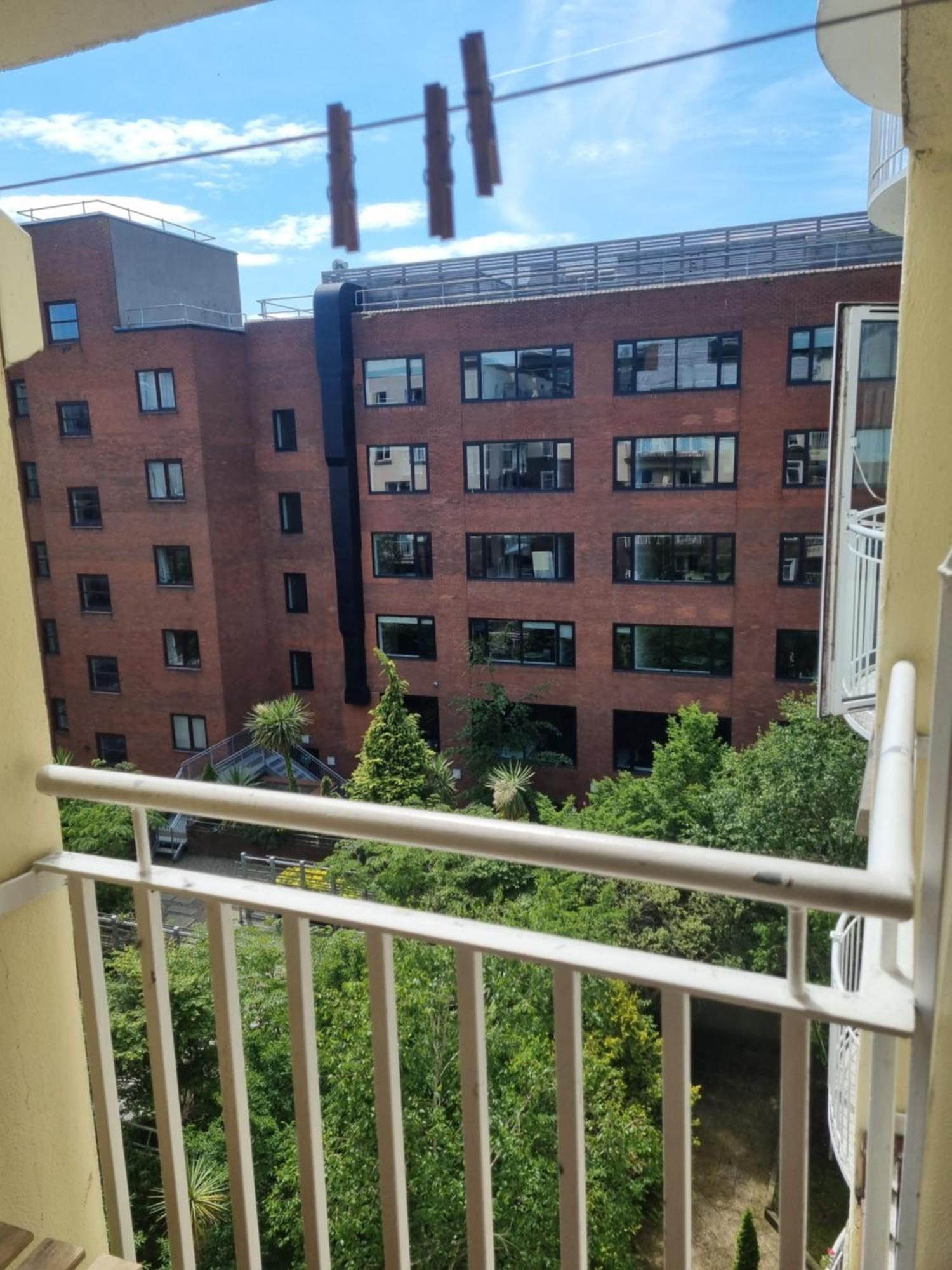 Love Lane Apartmet Дублин Экстерьер фото